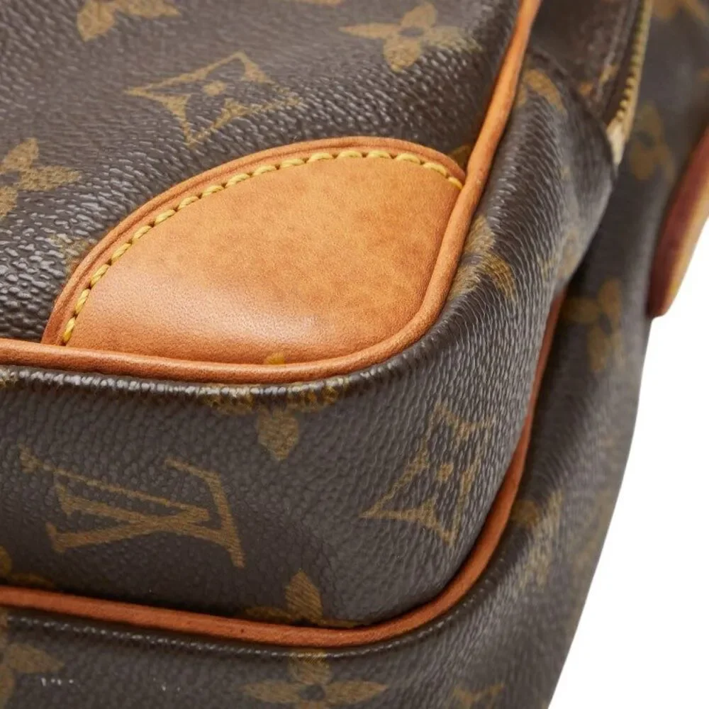 Louis Vuitton Amazone Crossbody Bag M45236